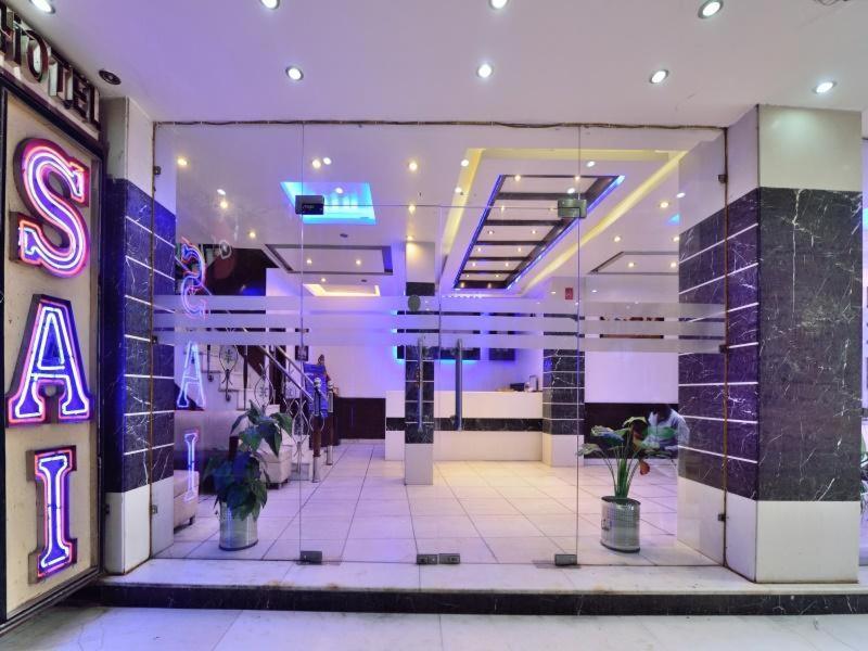 Hotel Sai International Nueva Delhi Exterior foto