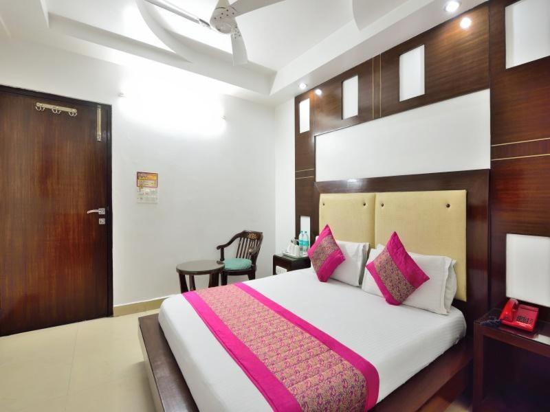 Hotel Sai International Nueva Delhi Exterior foto